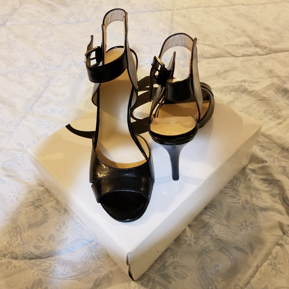Shoes - Picture 3 of 3